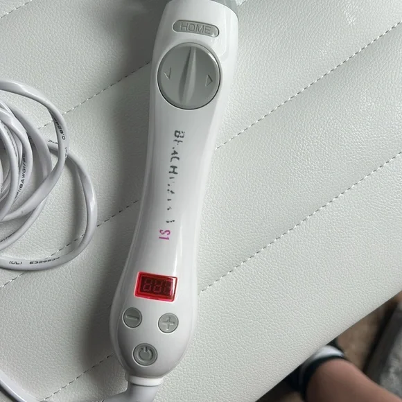 Beachwaver S1 1inch - Picture 2 of 3